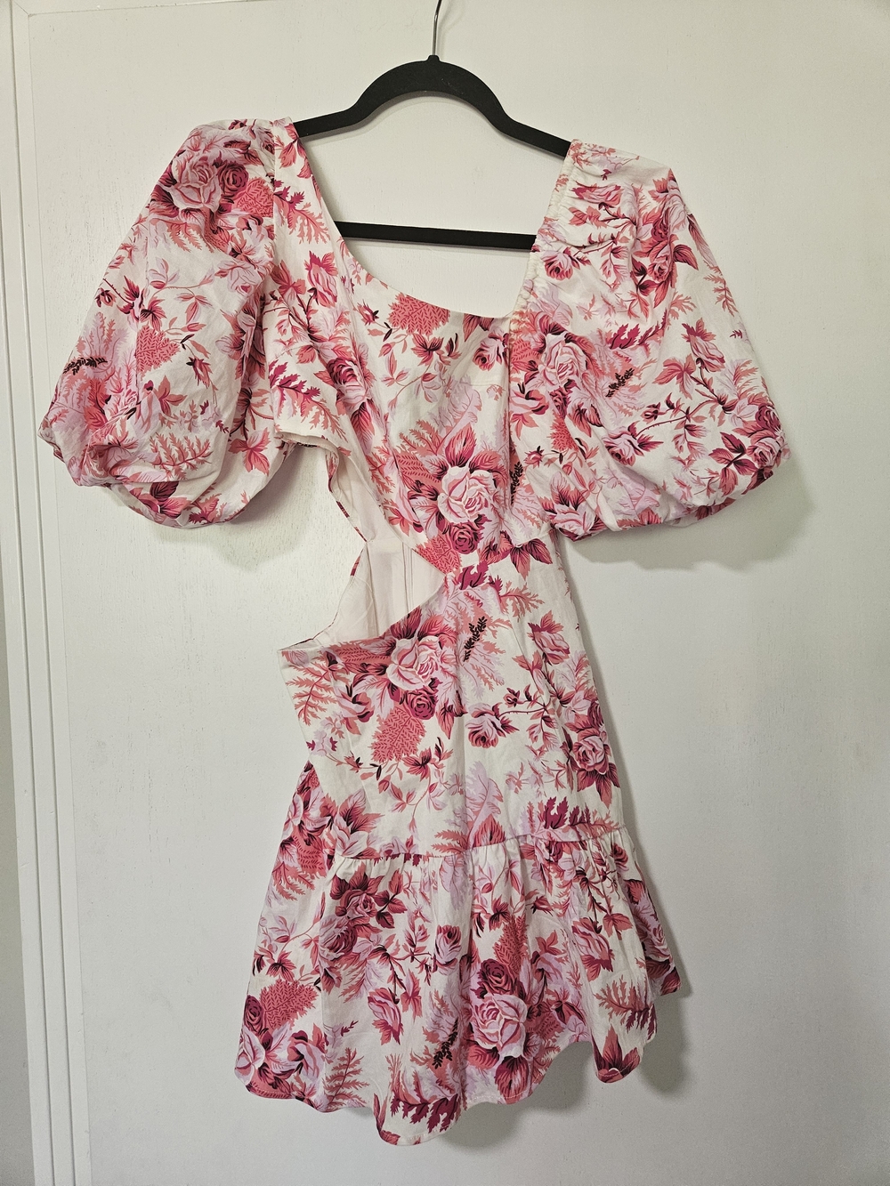 Hello Molly Pink  Floral Puff Sleeve Cutout Dress Size Small US 4